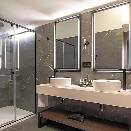 Palazzo Touring Club Milan, A Radisson Collection Hotel Milan