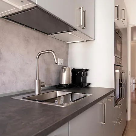 Apartament Youhosty - De Cristoforis12 Bis