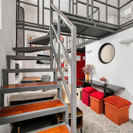 Domusmi Benedetto 32 Milan