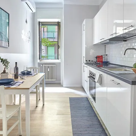 Apartament Youhosty - Pellegrini 8/4
