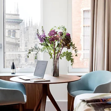 Palazzo Cordusio, A Gran Melia - The Leading Of The World