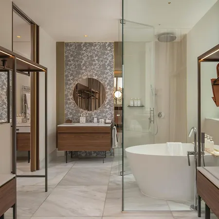 Palazzo Cordusio, A Gran Melia - The Leading Of The World 5*