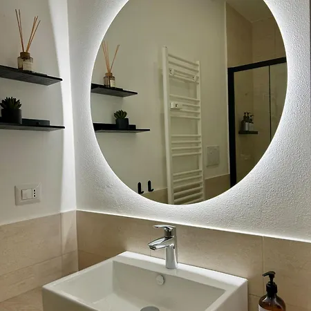 Navigli-bocconi - Peque Home, Wi-fi * Milánó
