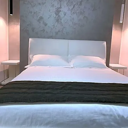 Bossi Apart-hotel 4*