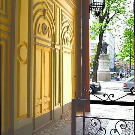 Room Inn Nocleg ze śniadaniem Mediolan