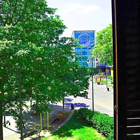 Room Inn Nocleg ze śniadaniem Mediolan