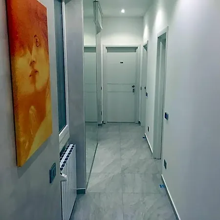Picaflor Art & Πανσιόν Μιλάνο