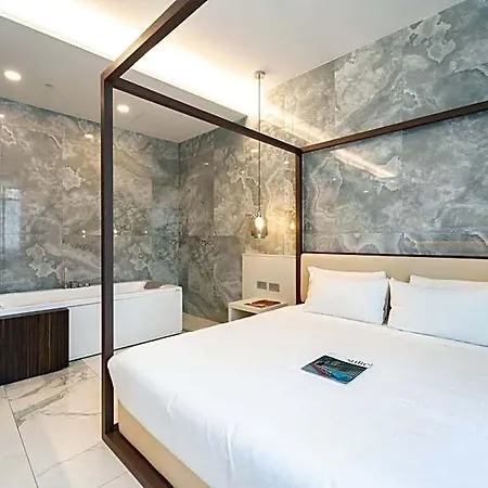 Castello Hotel