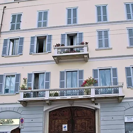 Porta Garibaldi شقة *