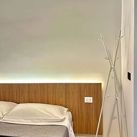 Brivio Hotel