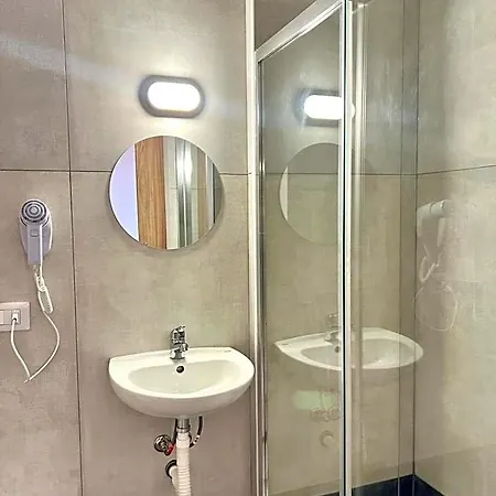 Brivio Hotel