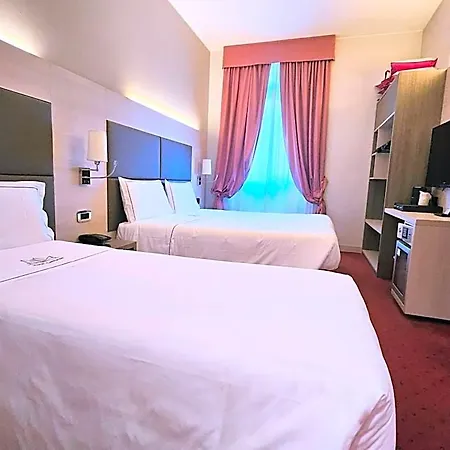 Campion Citylife 3*