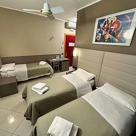 Parma Hotel 2*