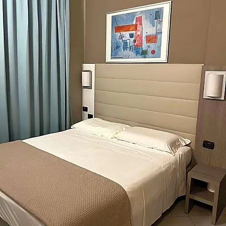 Parma Hotel 2*