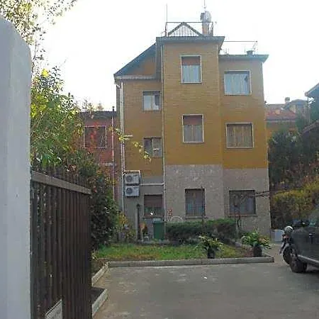 Hotell Bicocca *