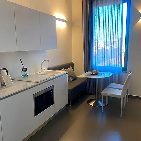 Gatto Bianco Mia 2* Milan