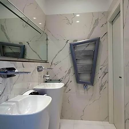 Gatto Bianco Mia Hotel 2*