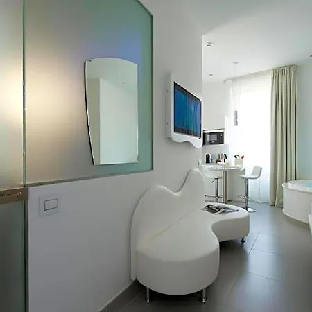 Hotel Gatto Bianco Mia