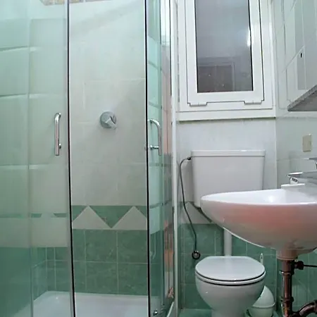 Siro Hotel 2*