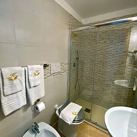 Hotell Atena