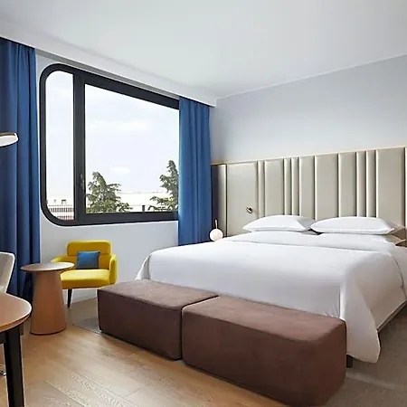 Hotel Sheraton San Siro 4*