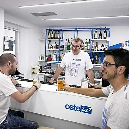 Ostelzzz Albergue