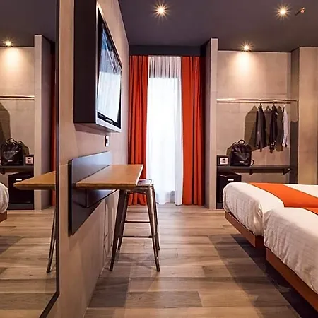 J24 Hotel