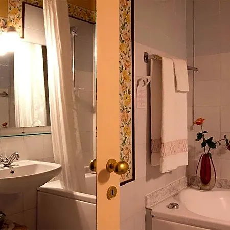 Antica Solferino Hotel 2*