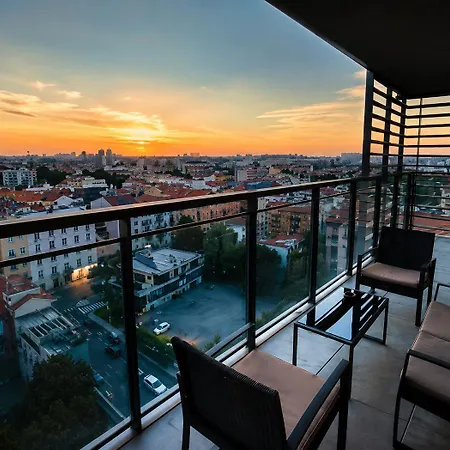 アパート Giax Tower-pool,spa&gym-niguarda Hospital-10min To Duomo