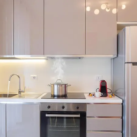 M4 Center - Design Washington - Self Check In - Wifi - Balcony - Ac - Milanoflats Μιλάνο