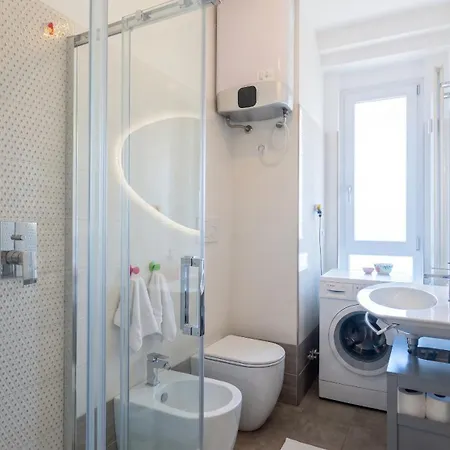 M4 Center - Design Washington - Self Check In - Wifi - Balcony - Ac - Milanoflats Διαμέρισμα