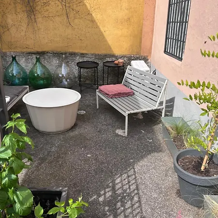 Casa Rosa * Milan