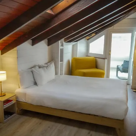 Casa - Boutique Attic, Silence & Style