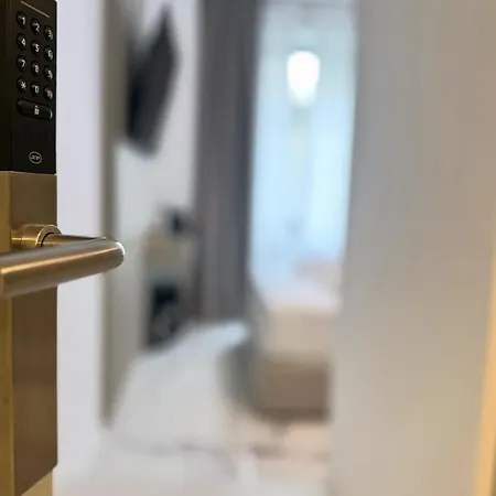 Duomo Hub - Boutique Guest With Self Check-in 3*