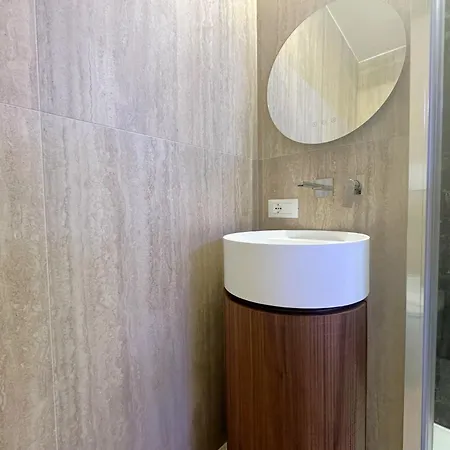 Duomo Hub - Boutique Guest With Self Check-in 3*