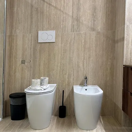 לינה וארוחת בוקר Duomo Hub - Boutique Guest With Self Check-in 3*