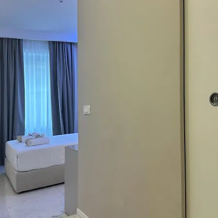 Duomo Hub - Boutique Guest With Self Check-in לינה וארוחת בוקר