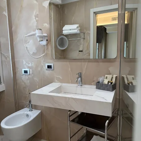 Broletto Hotel Milan