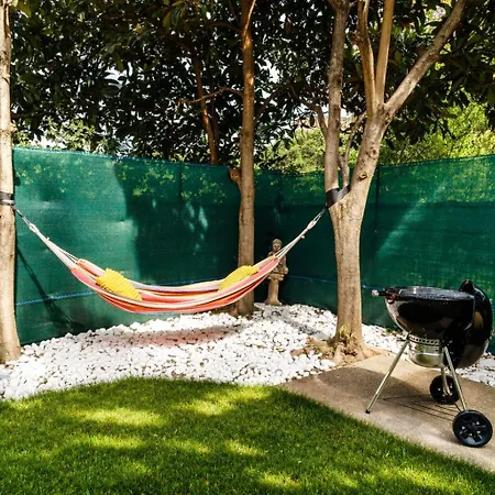 Navigli House-private Garden -quiet Oasis-sleeps 5