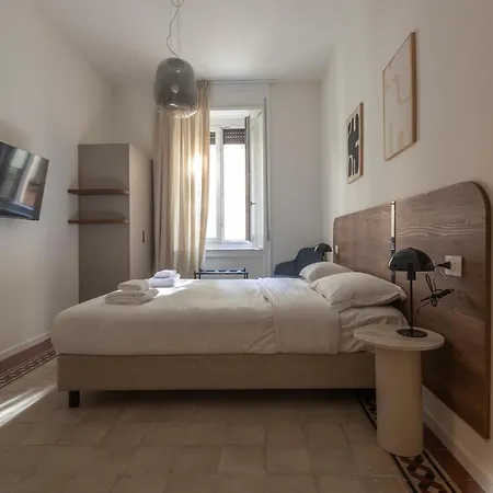 Hotiday Porta Romana 3*