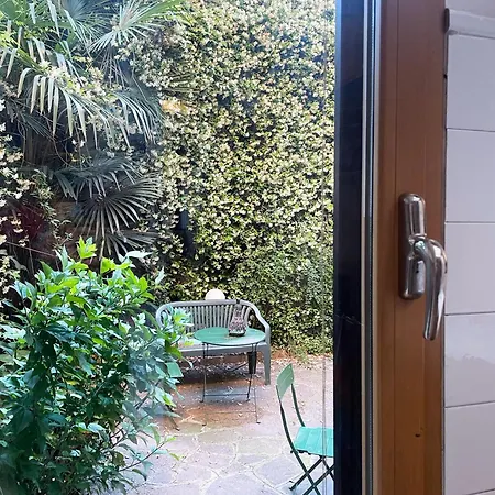 Ubytování v soukromí Stanza Privata In Casa Silenziosa Con Giardino Milán