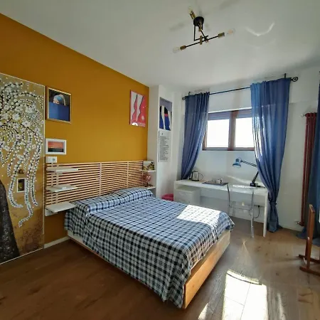 Private Bedroom, Bathroom, And Terrace, Metro, No Kitchen *