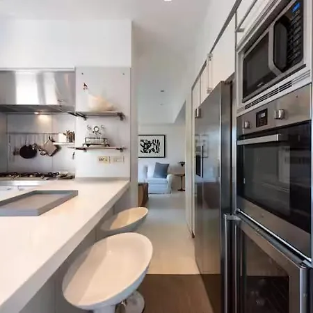 High End Luxury House In The Heart Of Brera 4bdr