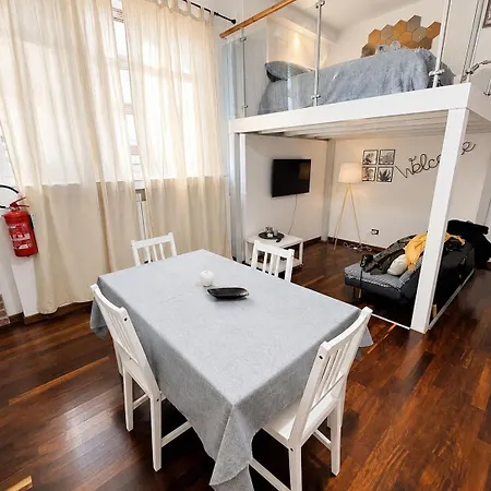 The Corner - Cozy - *