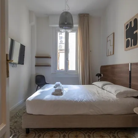 Hotiday Porta Romana Aparthotel 3*