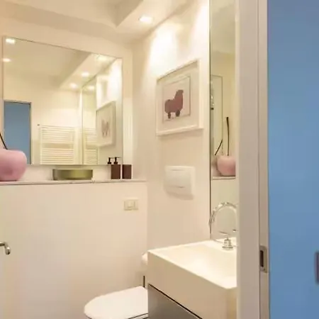 High End Luxury House In The Heart Of Brera 4bdr * ميلان