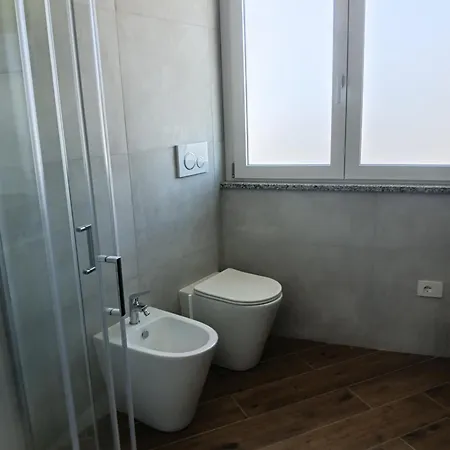 Linate Home Suite Aparthotel With Onsite Secure Parking And 10 Minutes By Walk From-To Airport - Con Parcheggio Sorvegliato In Loco E A 10 Minuti A Piedi Da E Per Aeroporto Di Linate Metro Blu M4 * Milano