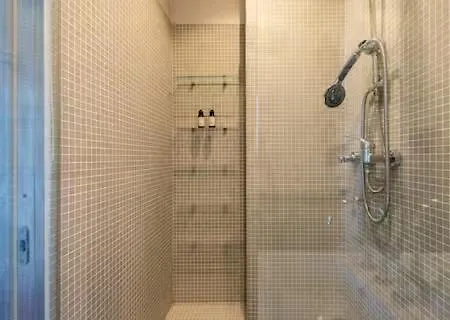 High End Luxury House In The Heart Of Brera 4bdr
