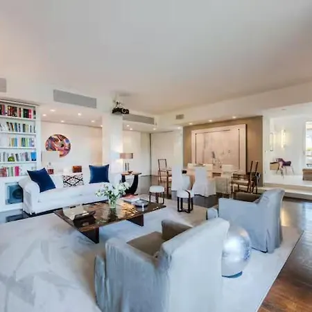 High End Luxury House In The Heart Of Brera 4bdr فيلة ميلان