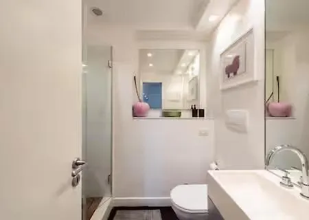 High End Luxury House In The Heart Of Brera 4bdr فيلة ميلان